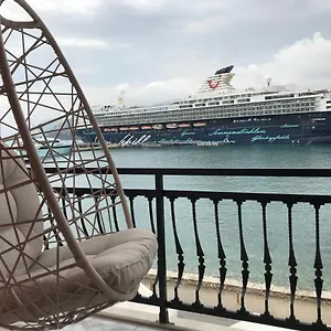 Hotel Celebrity Hotel